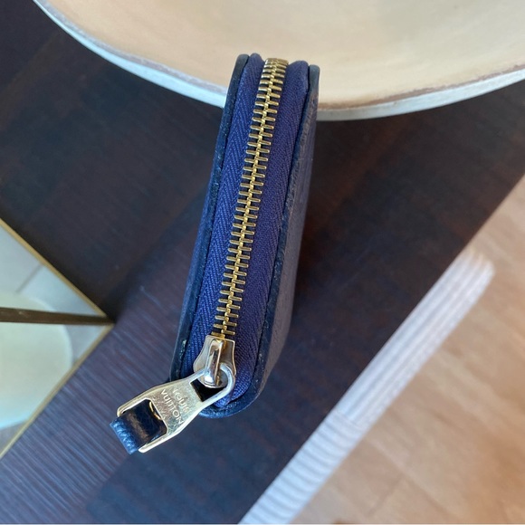 Louis Vuitton Zippy Wallet - Picture 6 of 9